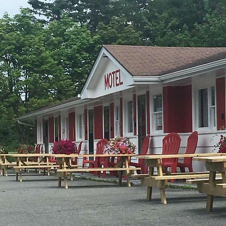 Webbers Lake Charlotte Motel Queen And Double Bed Екстер'єр фото