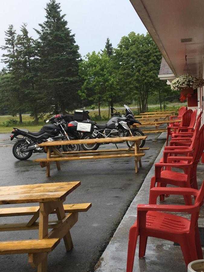Webbers Lake Charlotte Motel Queen And Double Bed Екстер'єр фото
