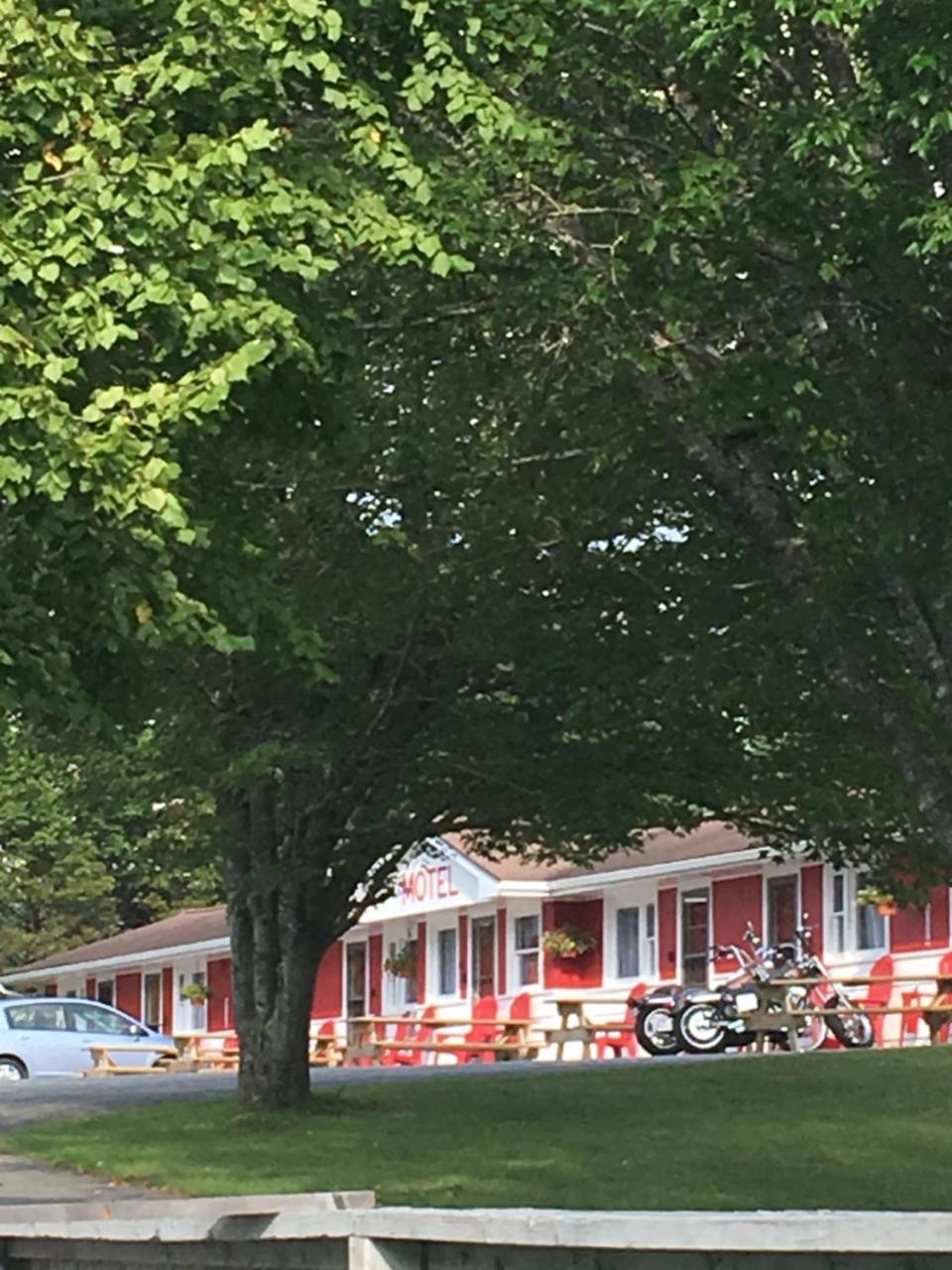 Webbers Lake Charlotte Motel Queen And Double Bed Екстер'єр фото