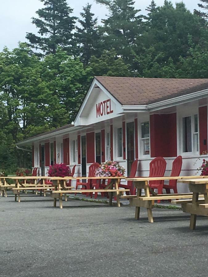 Webbers Lake Charlotte Motel Queen And Double Bed Екстер'єр фото